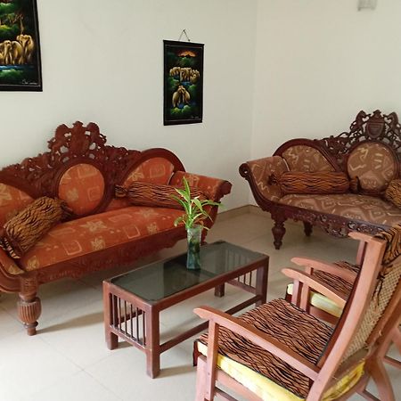 וואדואה Larn'S Villa Hotel & Apartment מראה חיצוני תמונה