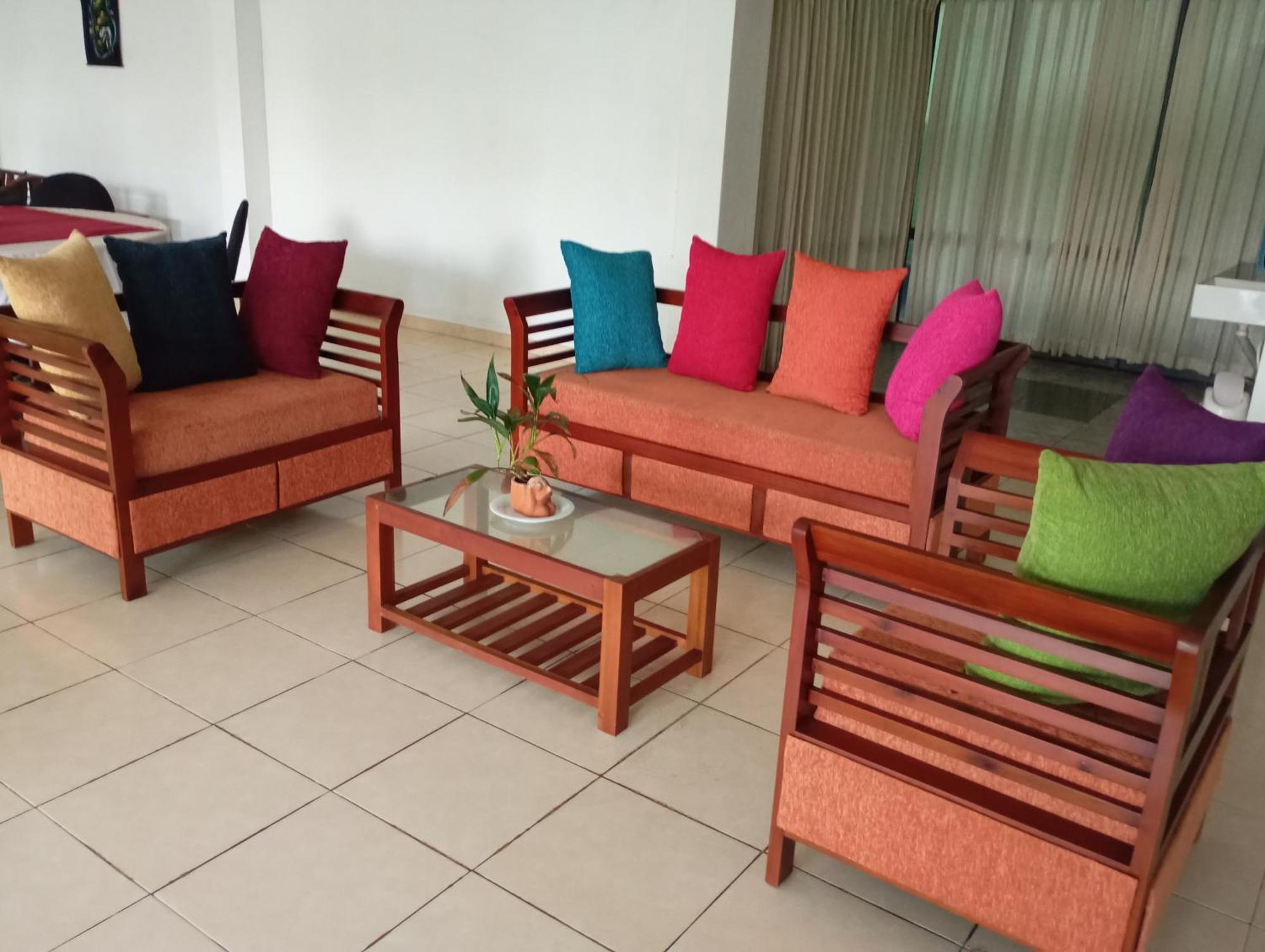 וואדואה Larn'S Villa Hotel & Apartment מראה חיצוני תמונה