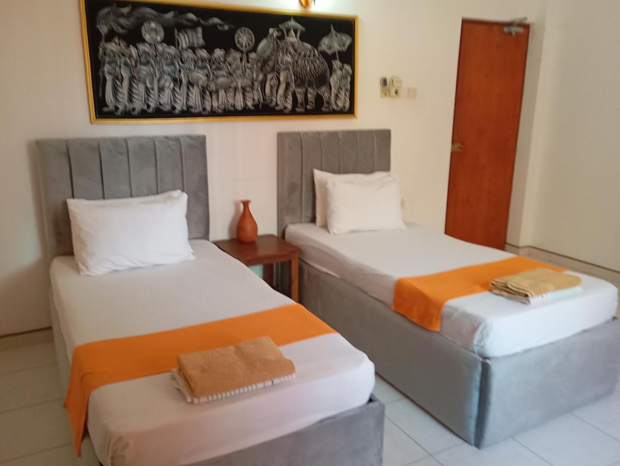 וואדואה Larn'S Villa Hotel & Apartment מראה חיצוני תמונה